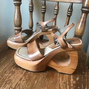 Vintage wooden Steven Madden wedges